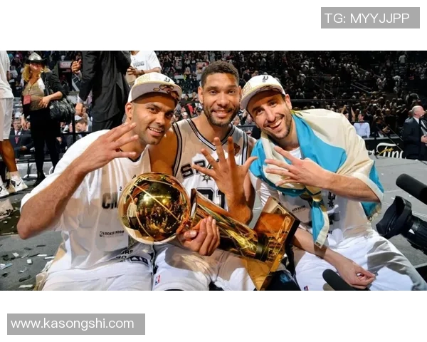 广州篮球队意识争议引发热议球迷对战术与团队合作的不同看法 广州篮球队意识争议引发热议球迷对战术与团队合作的不同看法